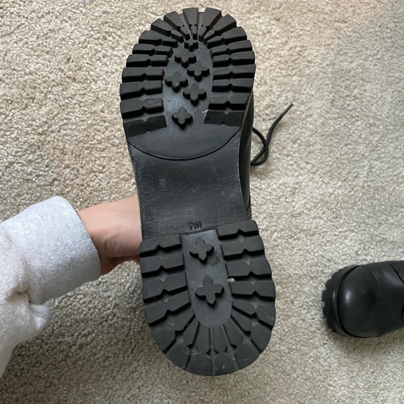 Tory Burch Combat Boots SZ 7 - Picture 4 of 9